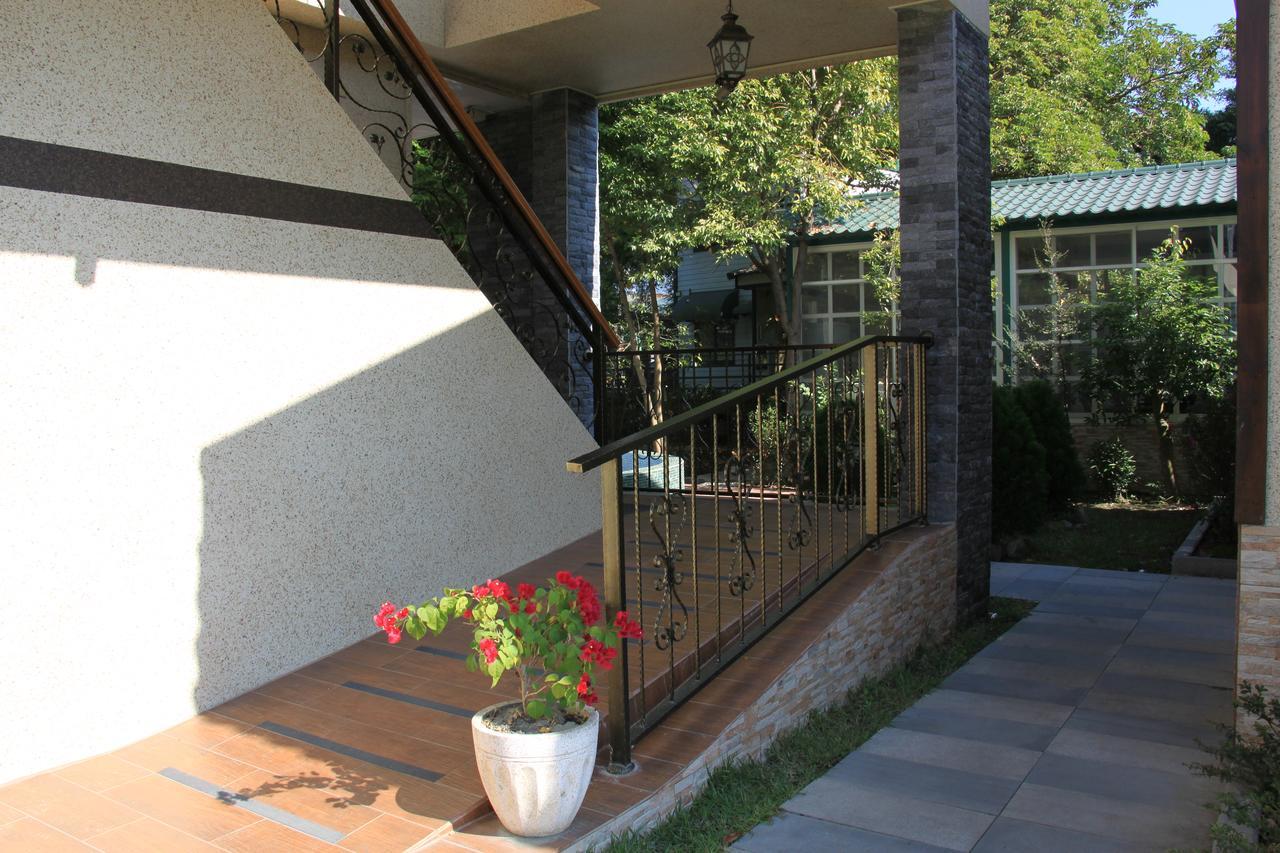 Champs Yazuh B&B Jiji Exterior photo